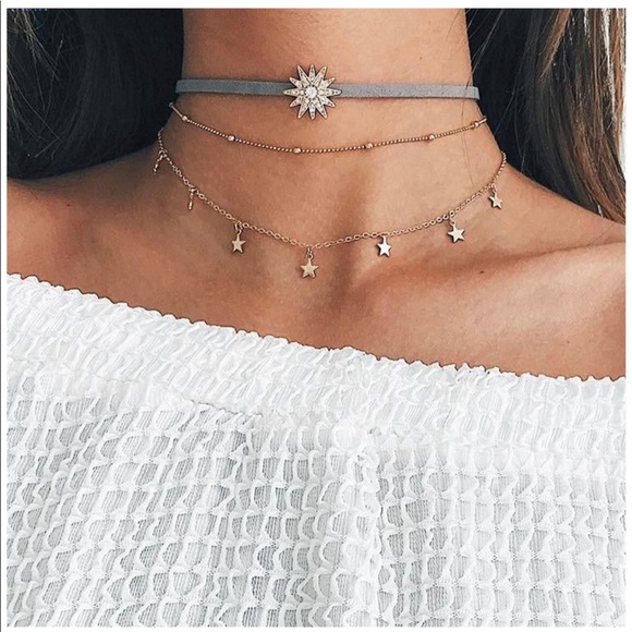 Urban Outfitters Jewelry - Cute layered choker necklace 2 pcs set stars gold